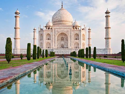 Taj-Mahal-with-the-Himalayas